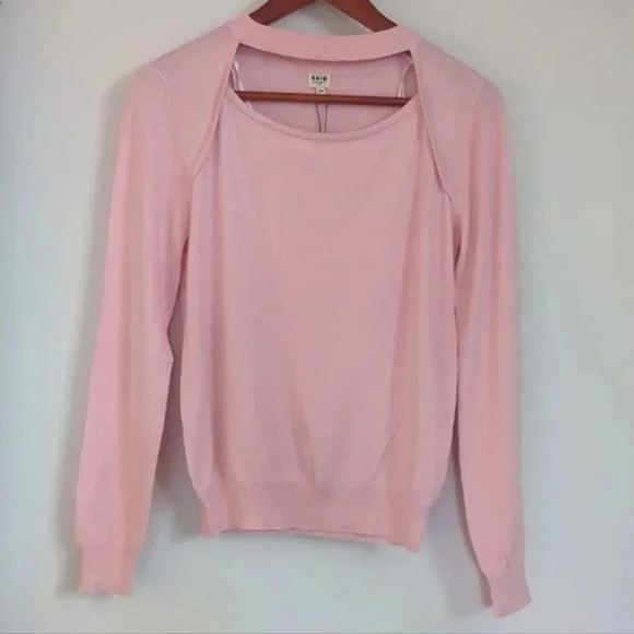 🌴2/$25🌴UNIQ | Light Pink Lightweight  Stretchy Cutout Sweater Size Small - Picture 1 of 4